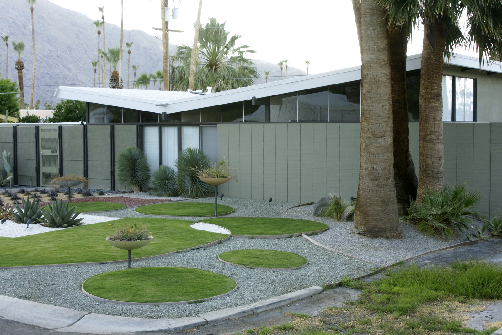 Desert modernism began in Palm Springs, where low-lying homes use clean lines and boxy shapes. Check at the Ace front desk for a tour map of the area's best estates; the Twin Palms and Deepwell Ranch area are just a few blocks from the hotel.